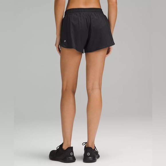 NEW Lululemon Athletica Black Athletic Shorts Lightweight Elastic Waist - Picture 3 of 7